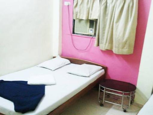 Sahara Inn Guest House มุมไบ ภายนอก รูปภาพ